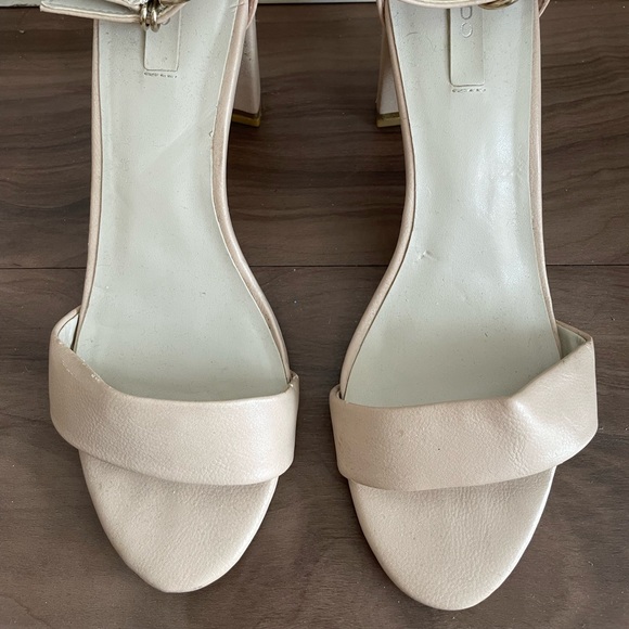 Aldo Ankle Strap Heels - Picture 4 of 11